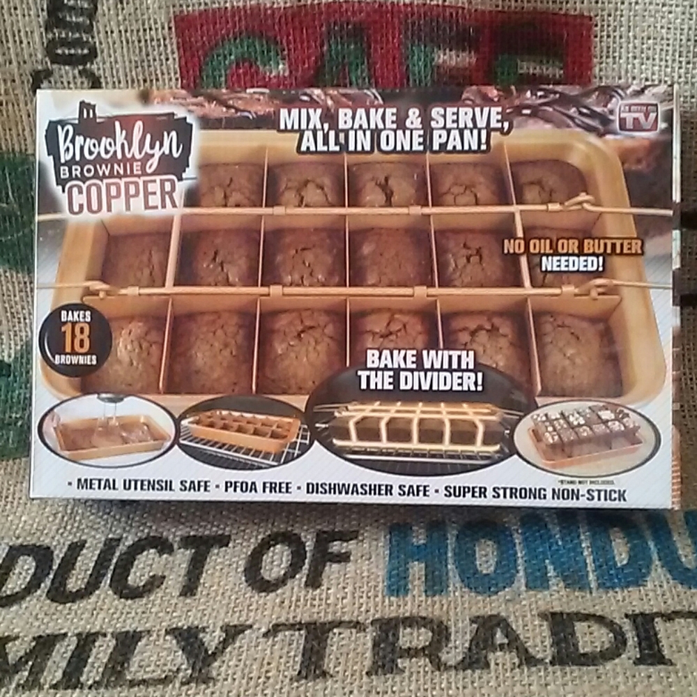 NIB Brooklyn Brownie Copper Pan
